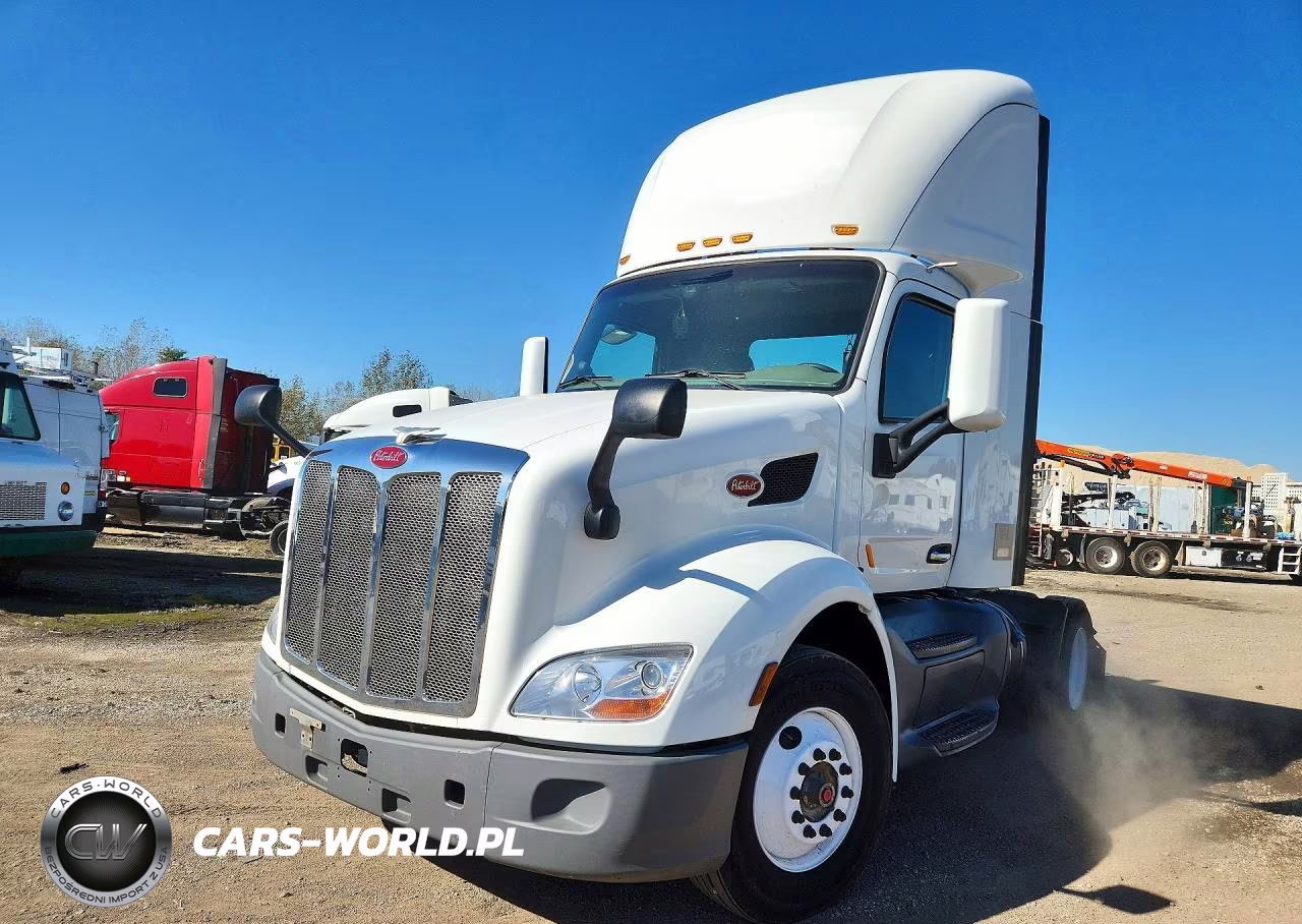 2018 Peterbilt 579 - Semi Truck