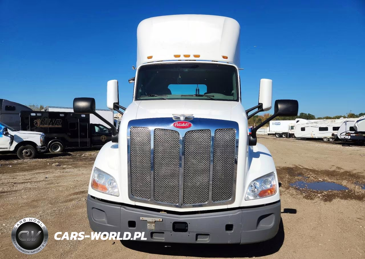 2018 Peterbilt 579 - Semi Truck VIN:1XPBA48X0JD478202 - 5