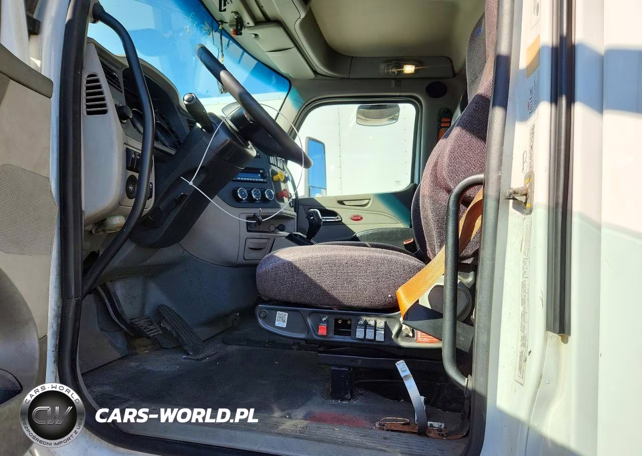 2018 Peterbilt 579 - Semi Truck VIN:1XPBA48X0JD478202 - 7
