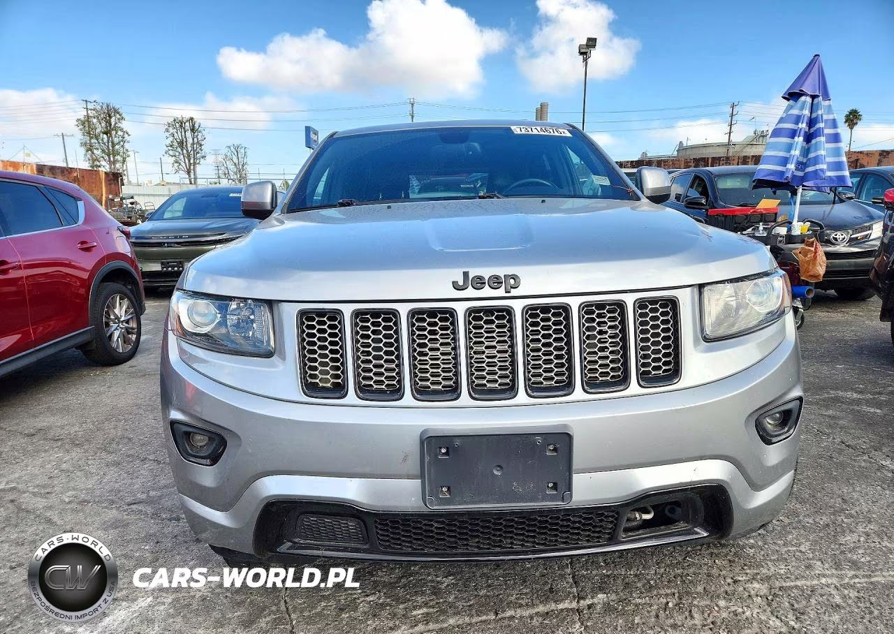 2015 Jeep Grand Cherokee Laredo VIN:1C4RJFAG7FC141786 - 5
