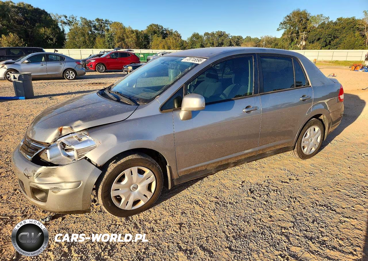 2011 Nissan Versa 1.8 S