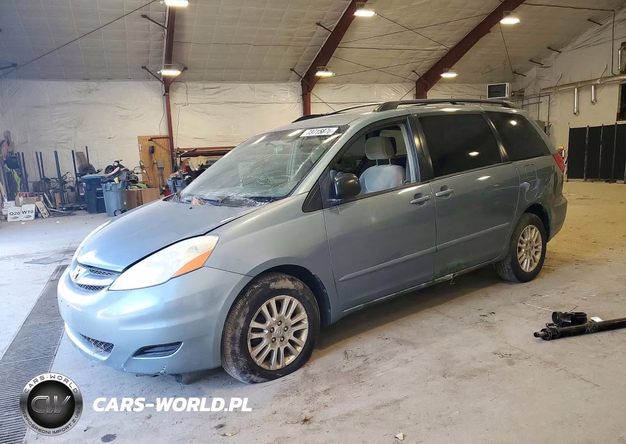 2008 Toyota Sienna Le – zdjęcie 1 z 14