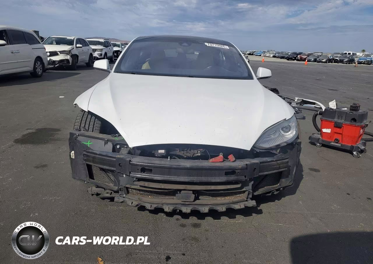 2015 Tesla Model S 85D VIN:5YJSA1H29FF091944 - 5