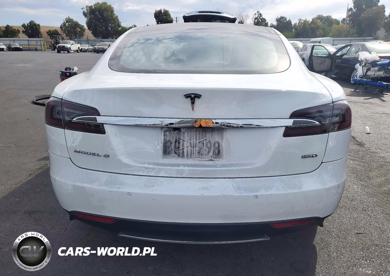 2015 Tesla Model S 85D VIN:5YJSA1H29FF091944 - 6