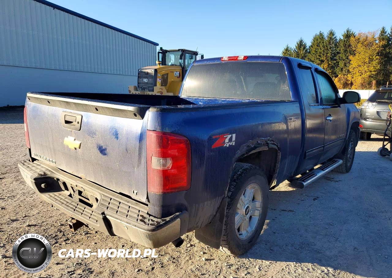 2013 Chevrolet Silverado K1500 Lt VIN:1GCRKSE75DZ380313 - 3