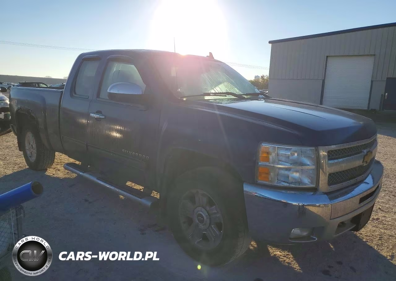2013 Chevrolet Silverado K1500 Lt VIN:1GCRKSE75DZ380313 - 4