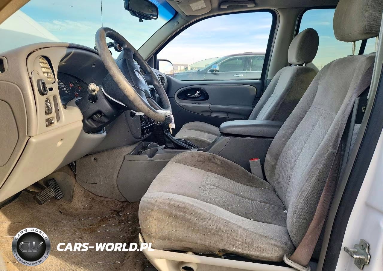 2005 Chevrolet Trailblazer Ls VIN:1GNDT13S852379943 - 7