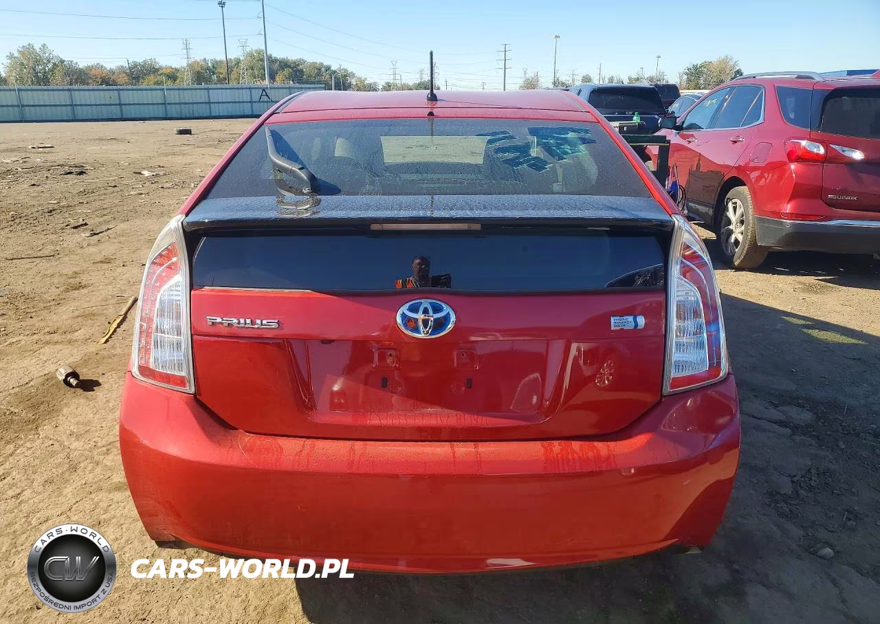 2015 Toyota Prius Two VIN:JTDKN3DU3F0445995 - 6