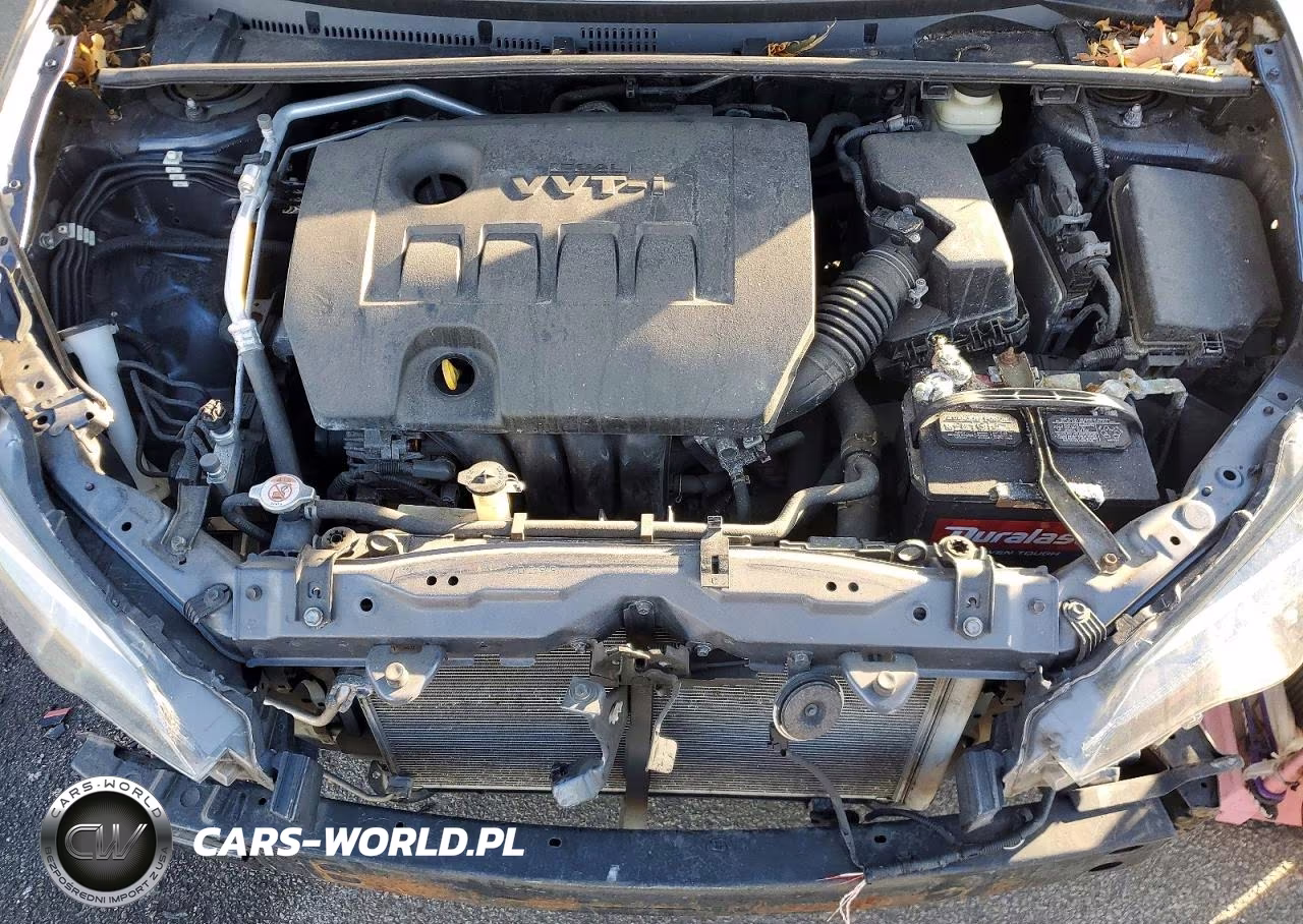 2018 Toyota Corolla L VIN:5YFBURHE8JP855666 - 11