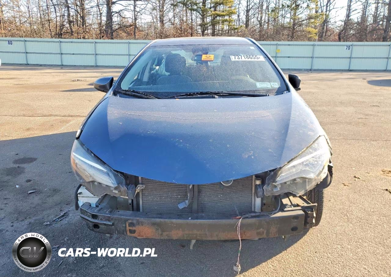 2018 Toyota Corolla L VIN:5YFBURHE8JP855666 - 5