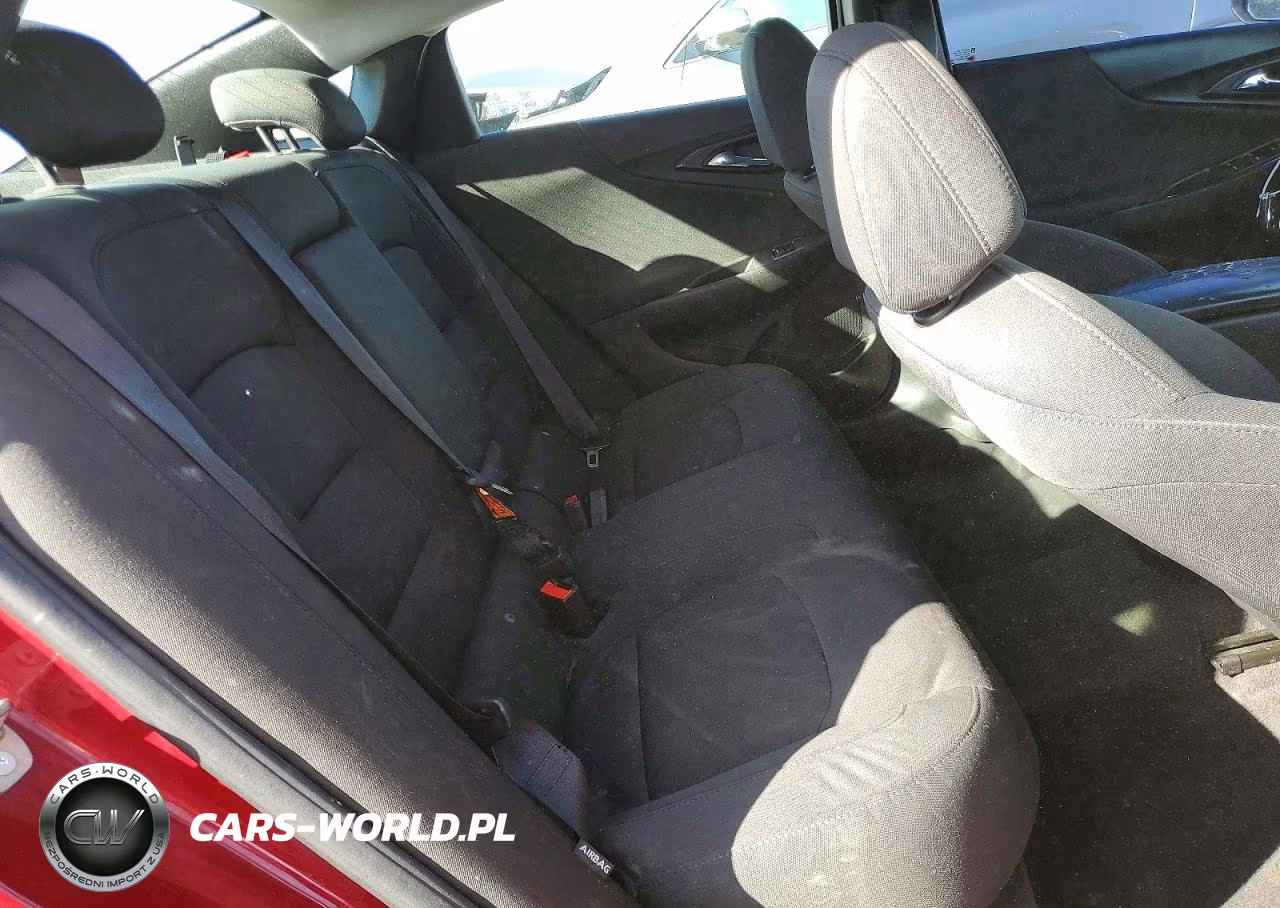 2018 Chevrolet Malibu Lt VIN:1G1ZD5ST2JF247477 - 10