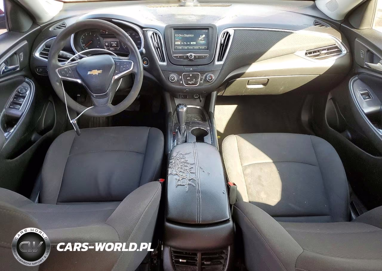 2018 Chevrolet Malibu Lt VIN:1G1ZD5ST2JF247477 - 8