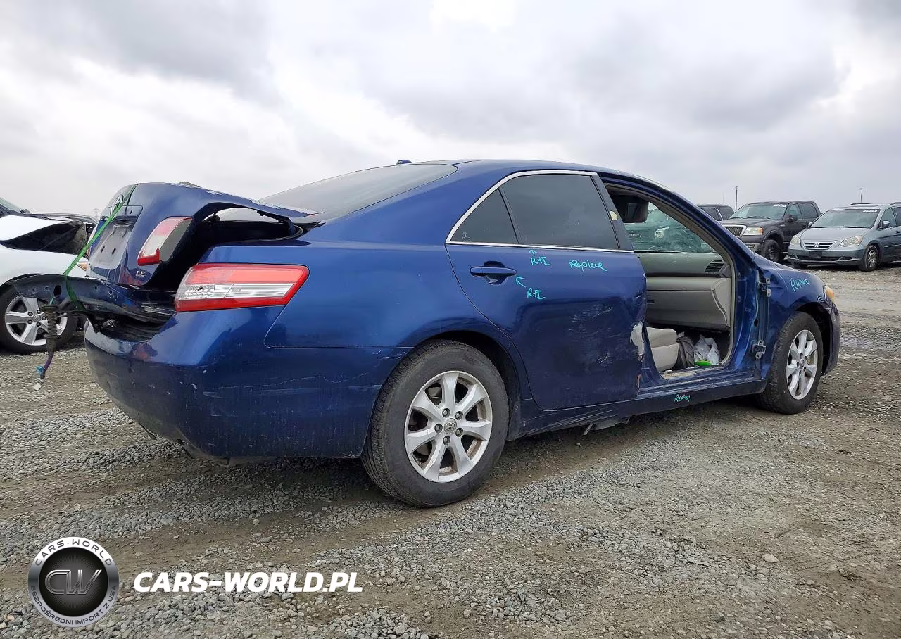 2011 Toyota Camry Le VIN:4T1BF3EK3BU586428 - 3