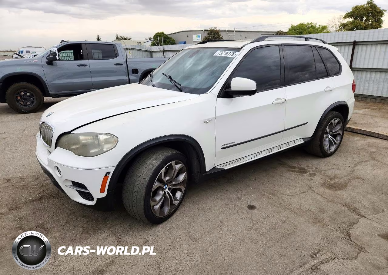 2012 BMW X5 xDrive50I VIN:5UXZV8C57CL422928 - 1