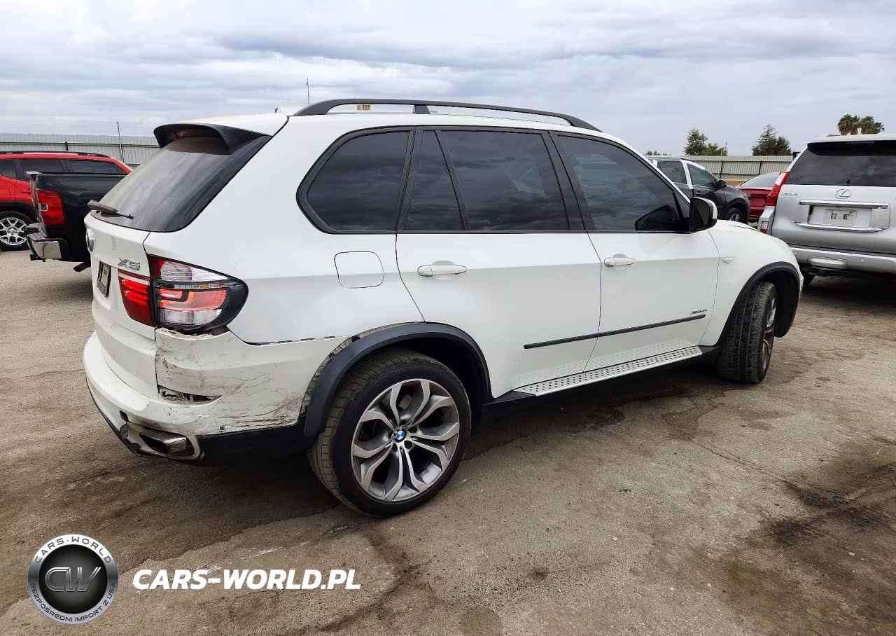 2012 BMW X5 xDrive50I VIN:5UXZV8C57CL422928 - 3