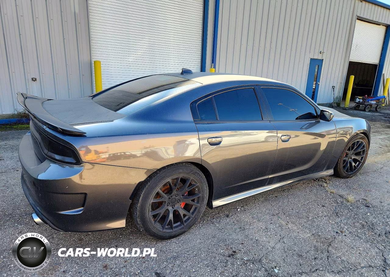 2019 Dodge Charger Scat Pack VIN:2C3CDXGJ8KH579184 - 3