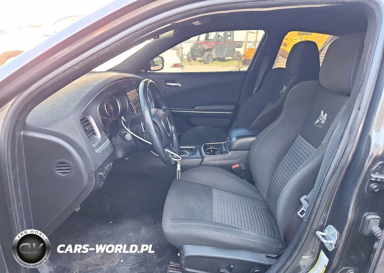 2019 Dodge Charger Scat Pack VIN:2C3CDXGJ8KH579184 - 7