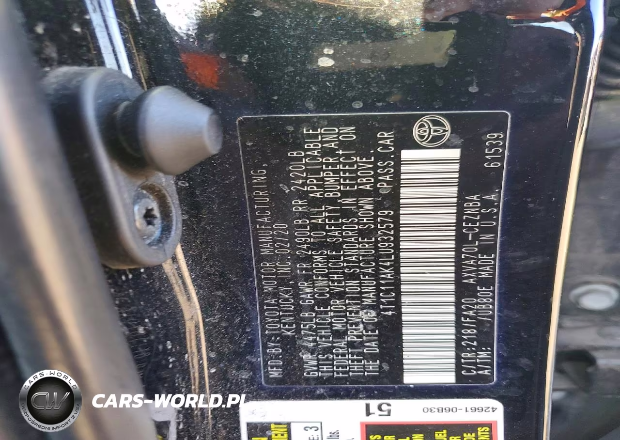 2020 Toyota Camry Le VIN:4T1C11AK4LU932579 - 12