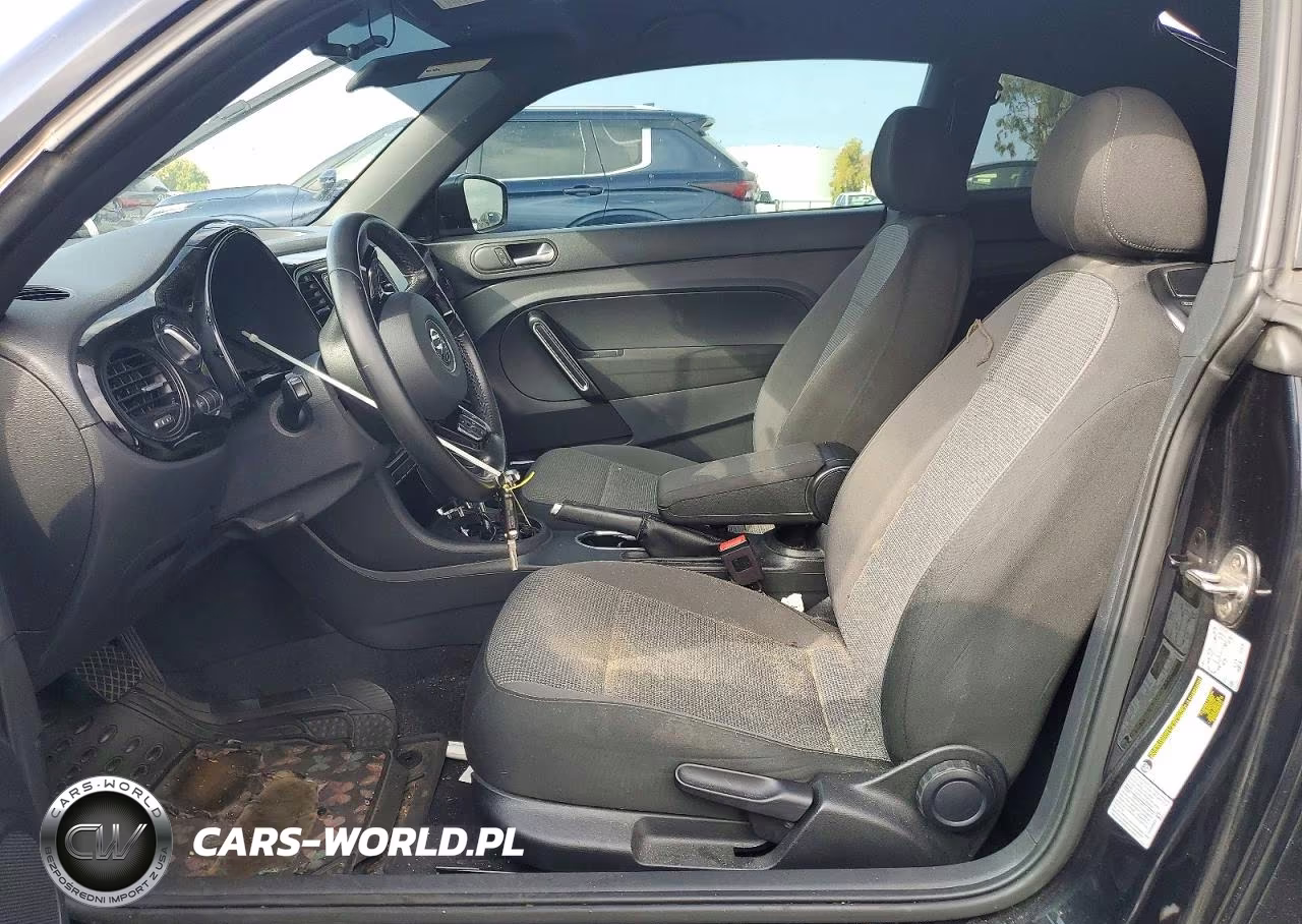 2018 Volkswagen Beetle S VIN:3VWFD7AT1JM716627 - 7