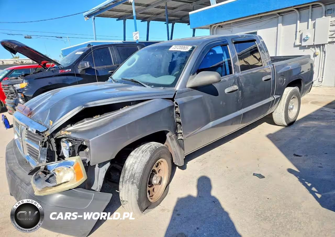 2005 Dodge Dakota Quad
