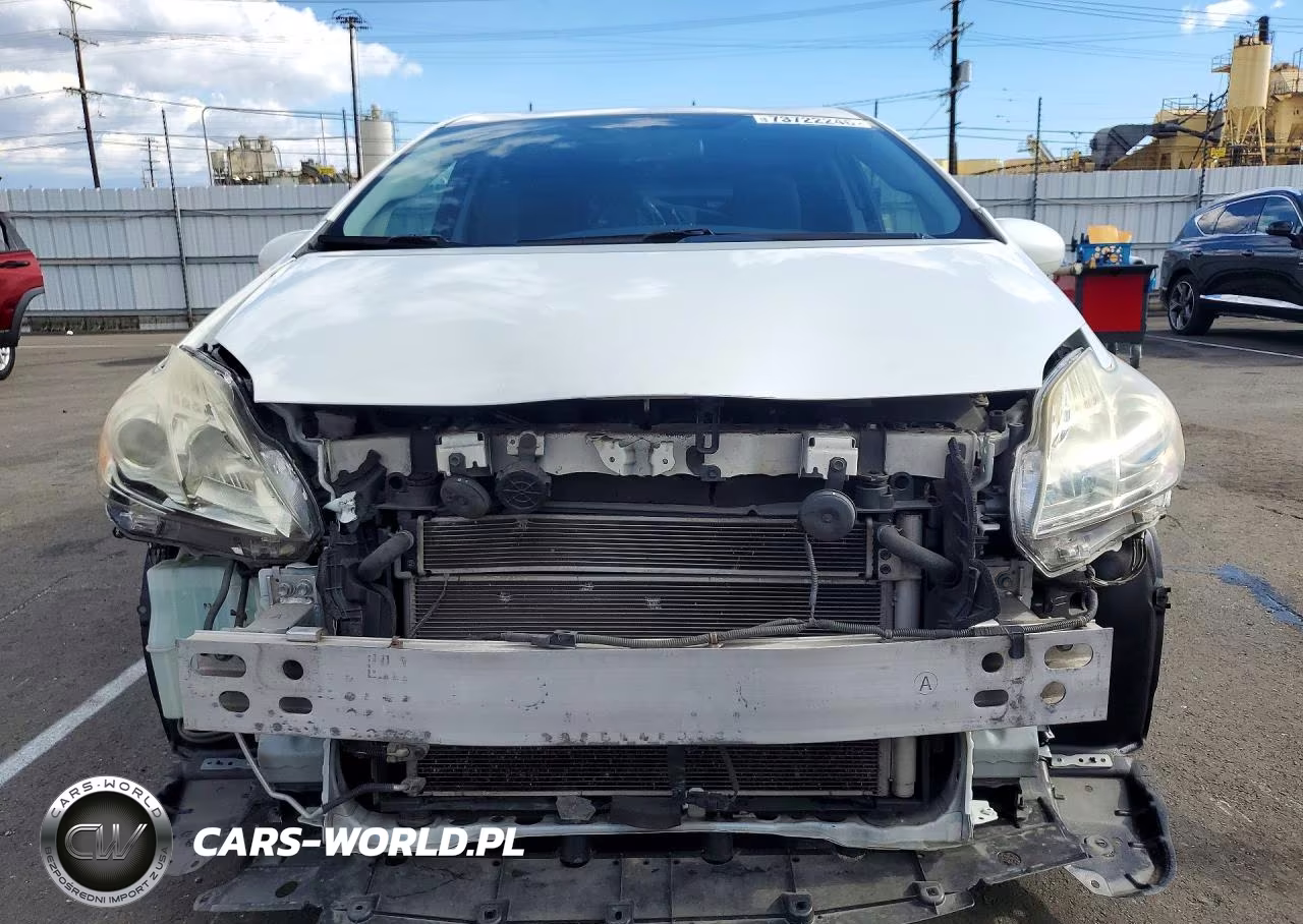 2015 Toyota Prius Two VIN:JTDKN3DUXF1910055 - 5