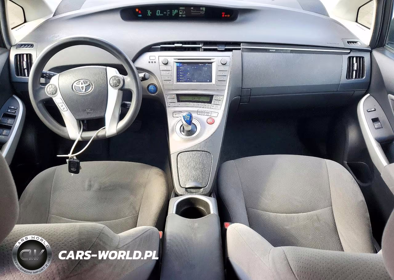 2015 Toyota Prius Two VIN:JTDKN3DUXF1910055 - 8