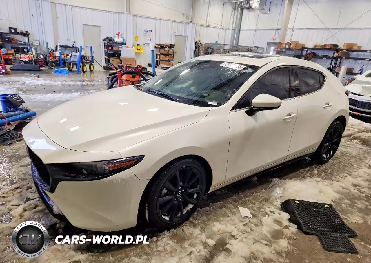 2023 Mazda 3 Premium