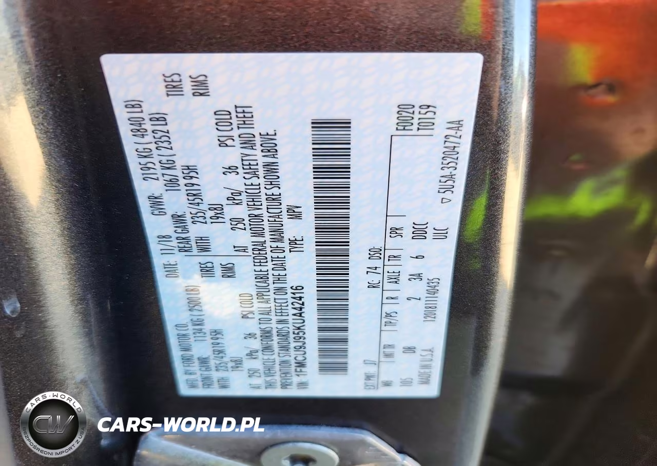 2019 Ford Escape Titanium VIN:1FMCU9J95KUA42416 - 13