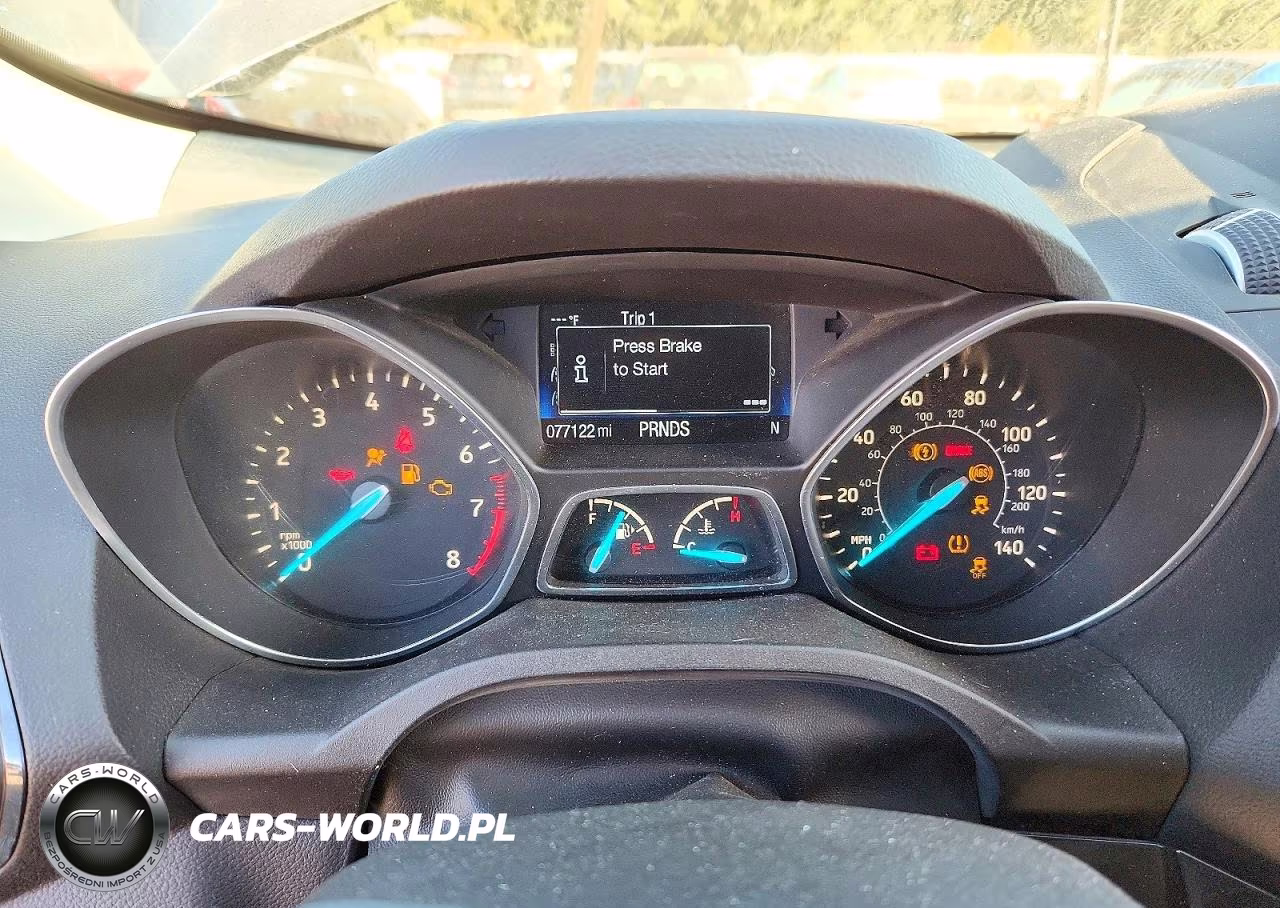 2019 Ford Escape Titanium VIN:1FMCU9J95KUA42416 - 9