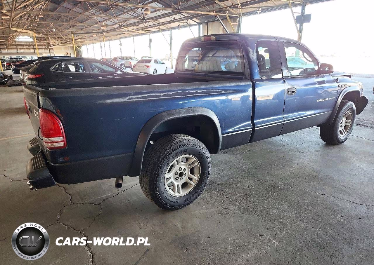 2002 Dodge Dakota Sport VIN:1B7GG32N92S562877 - 3