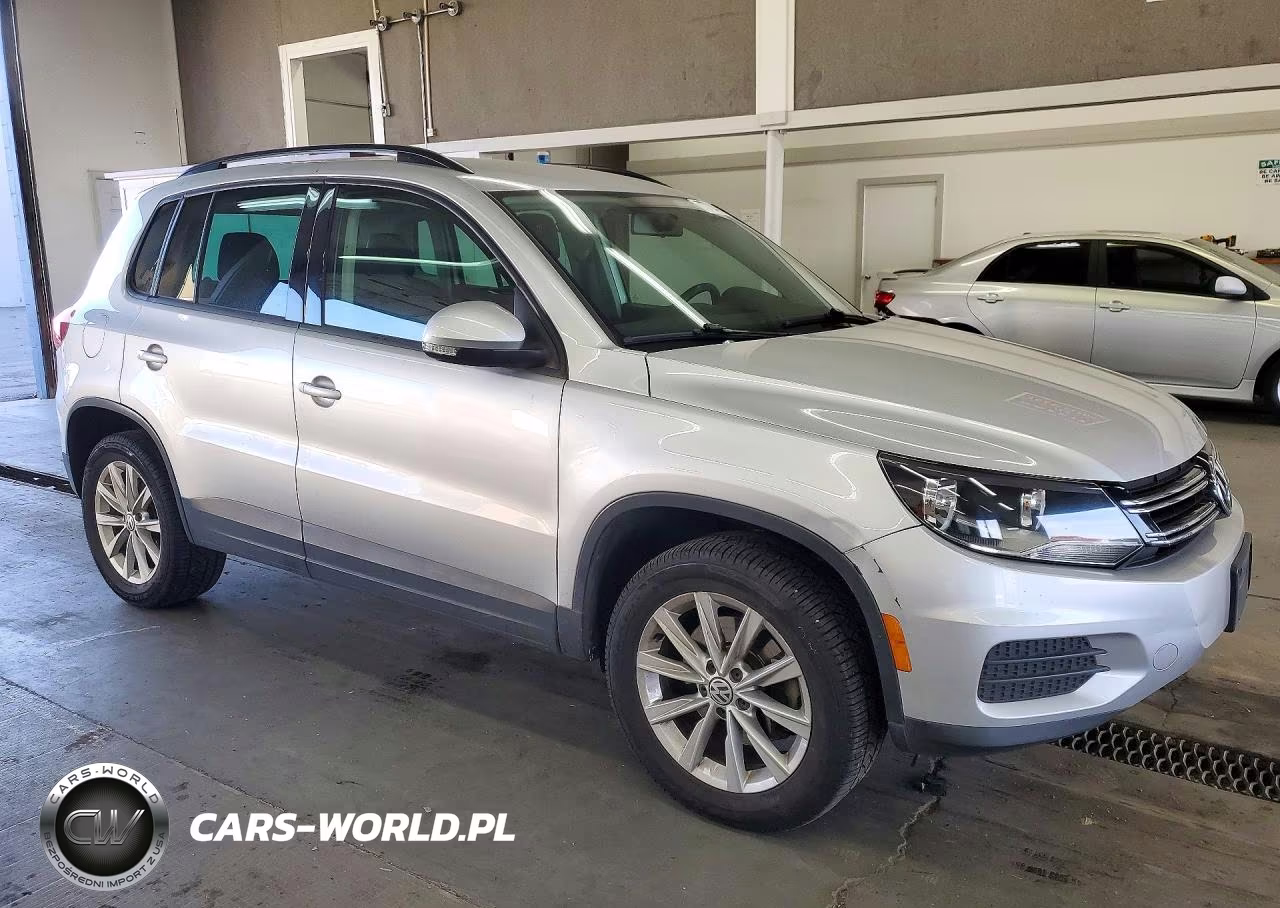 2015 Volkswagen Tiguan S VIN:WVGBV7AX6FW506013 - 4