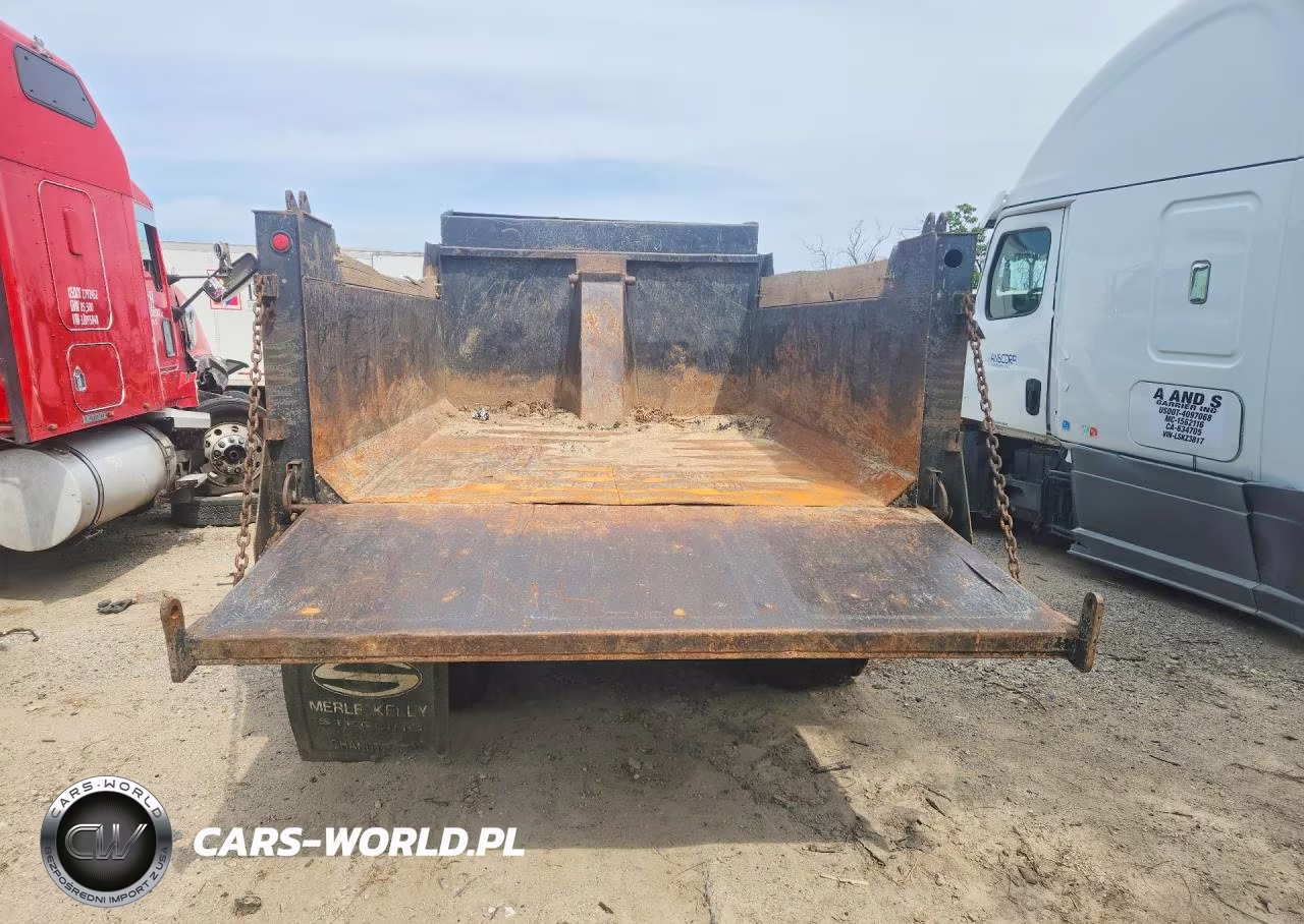 2011 Ford F750 Super Duty Dump Truck VIN:3FRWF7FC6BV639306 - 6