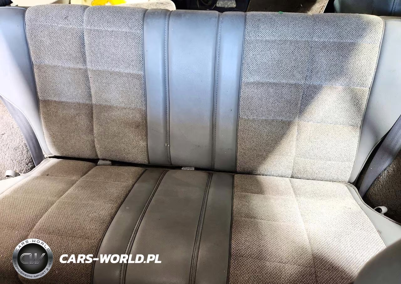 1990 Jeep Cherokee Laredo VIN:1J4FJ58L2LL288653 - 10