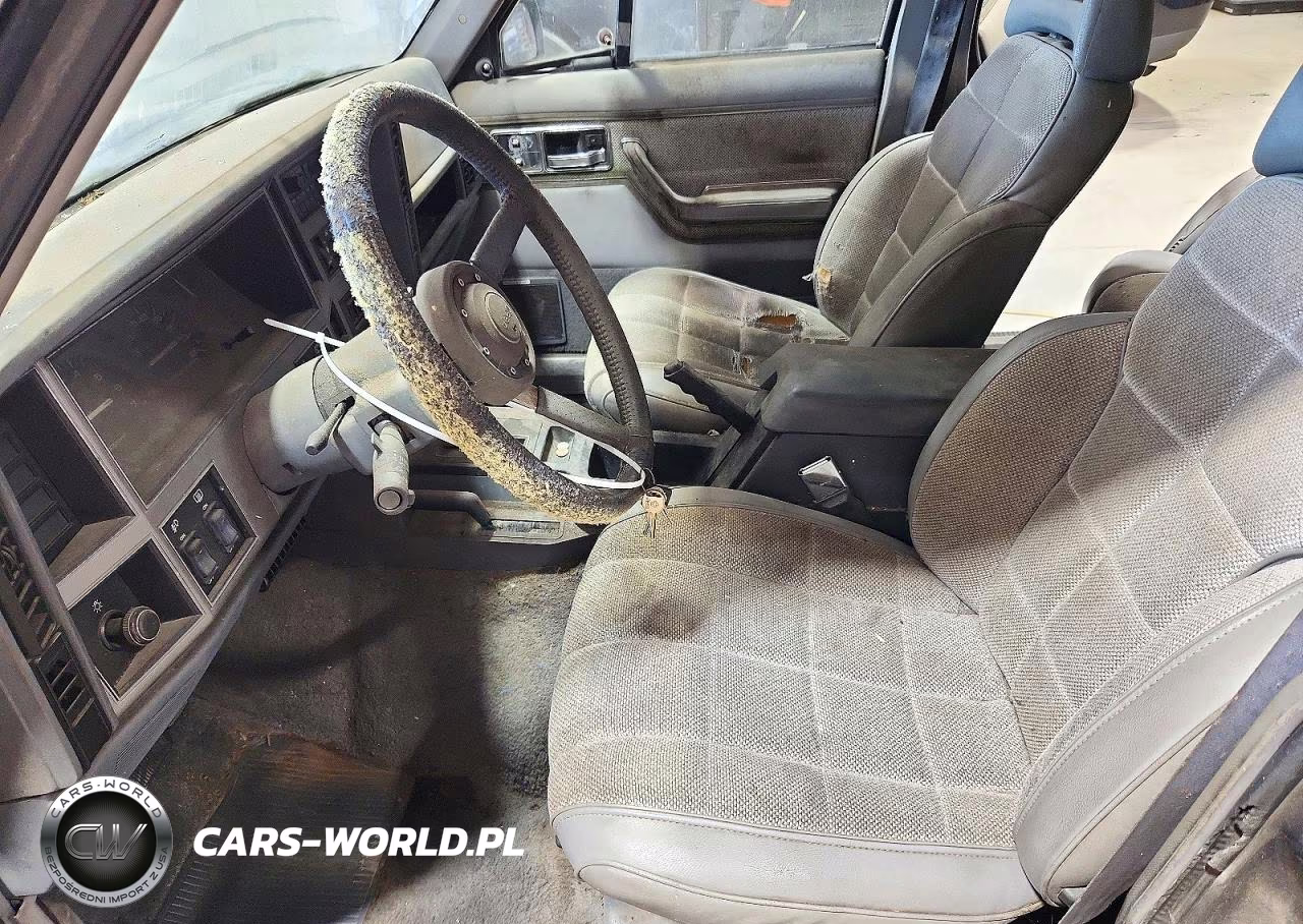 1990 Jeep Cherokee Laredo VIN:1J4FJ58L2LL288653 - 7
