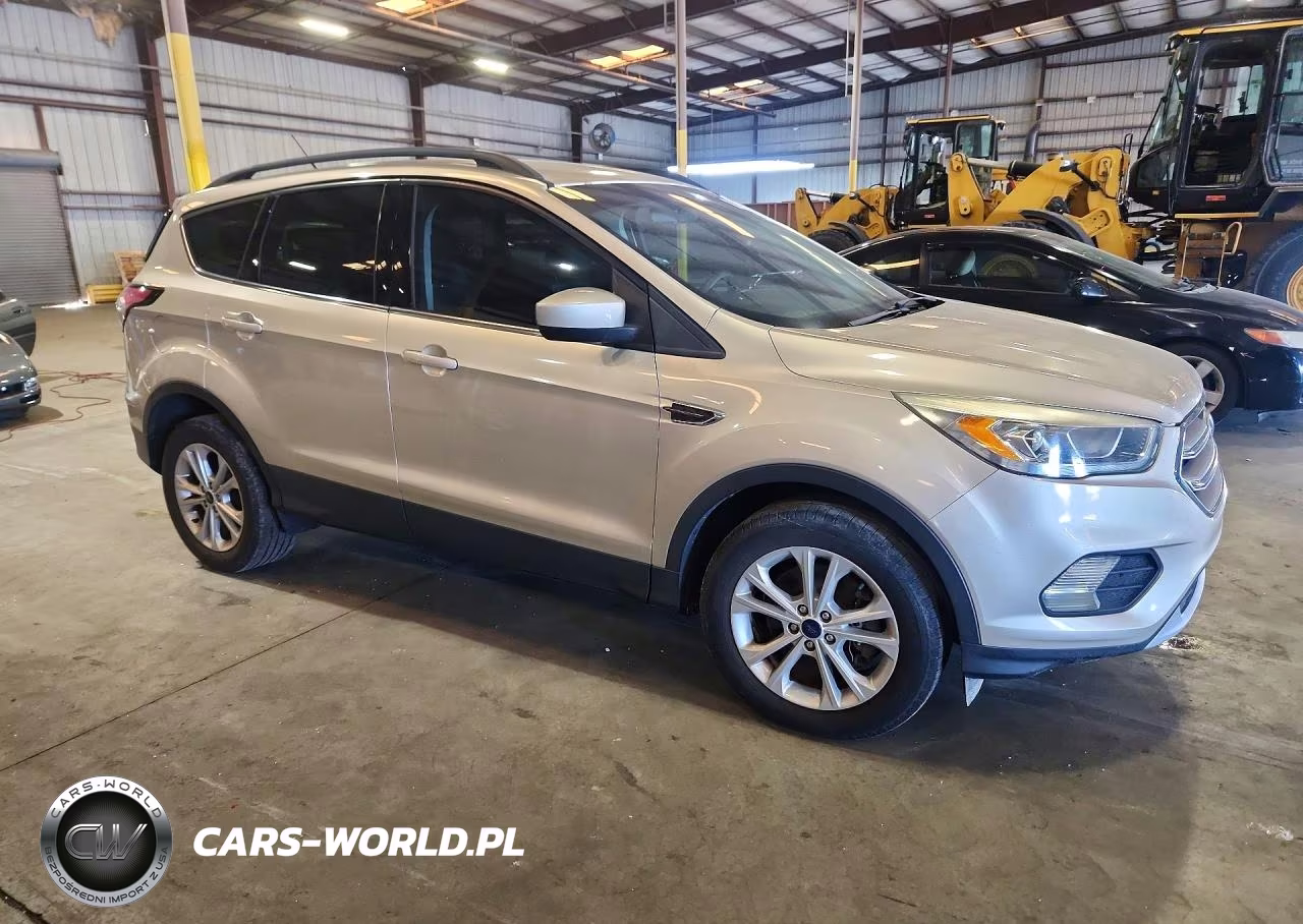 2017 Ford Escape Se VIN:1FMCU9GD1HUC57702 - 4