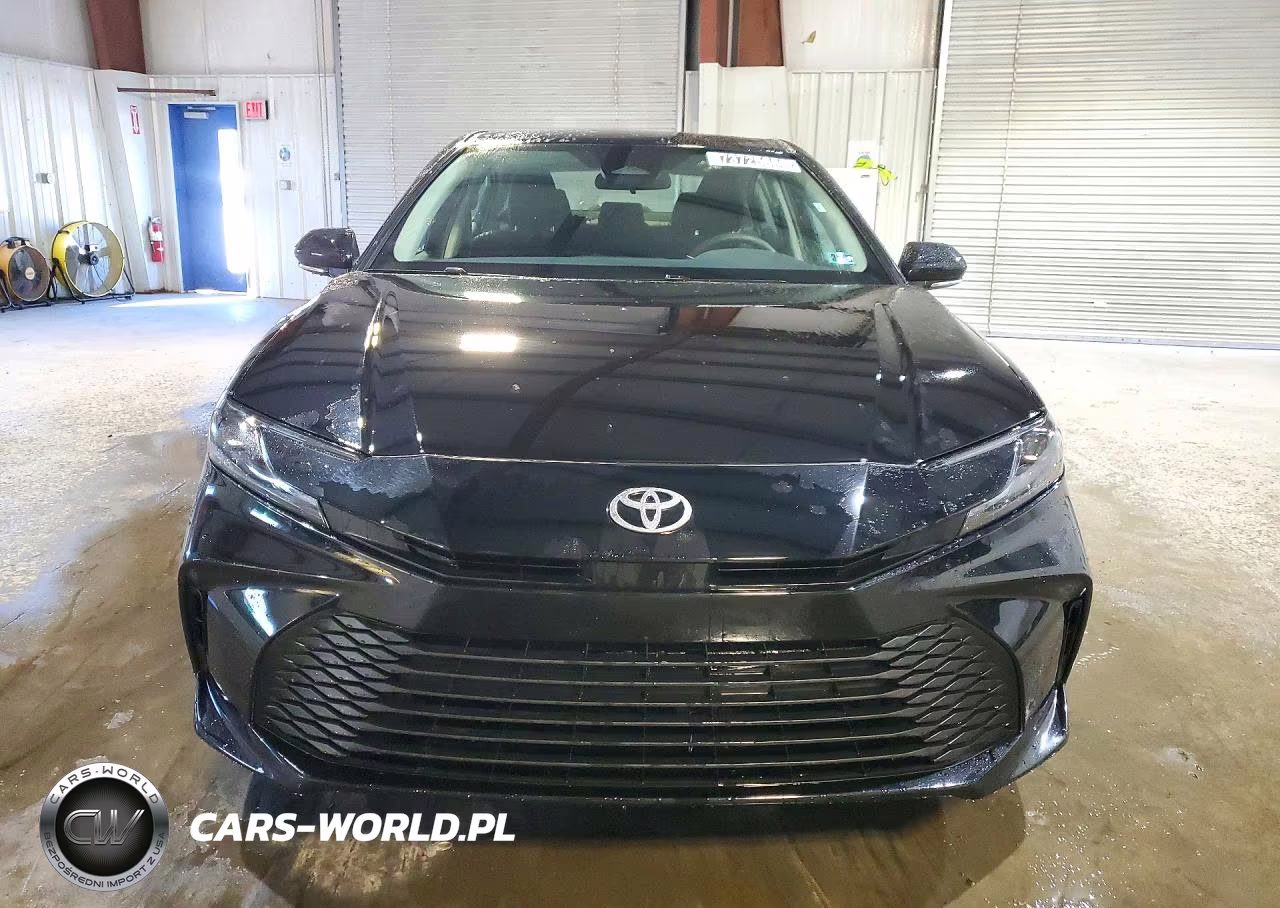 2026 Toyota Camry Le VIN:4T1DAACK7TU282163 - 5
