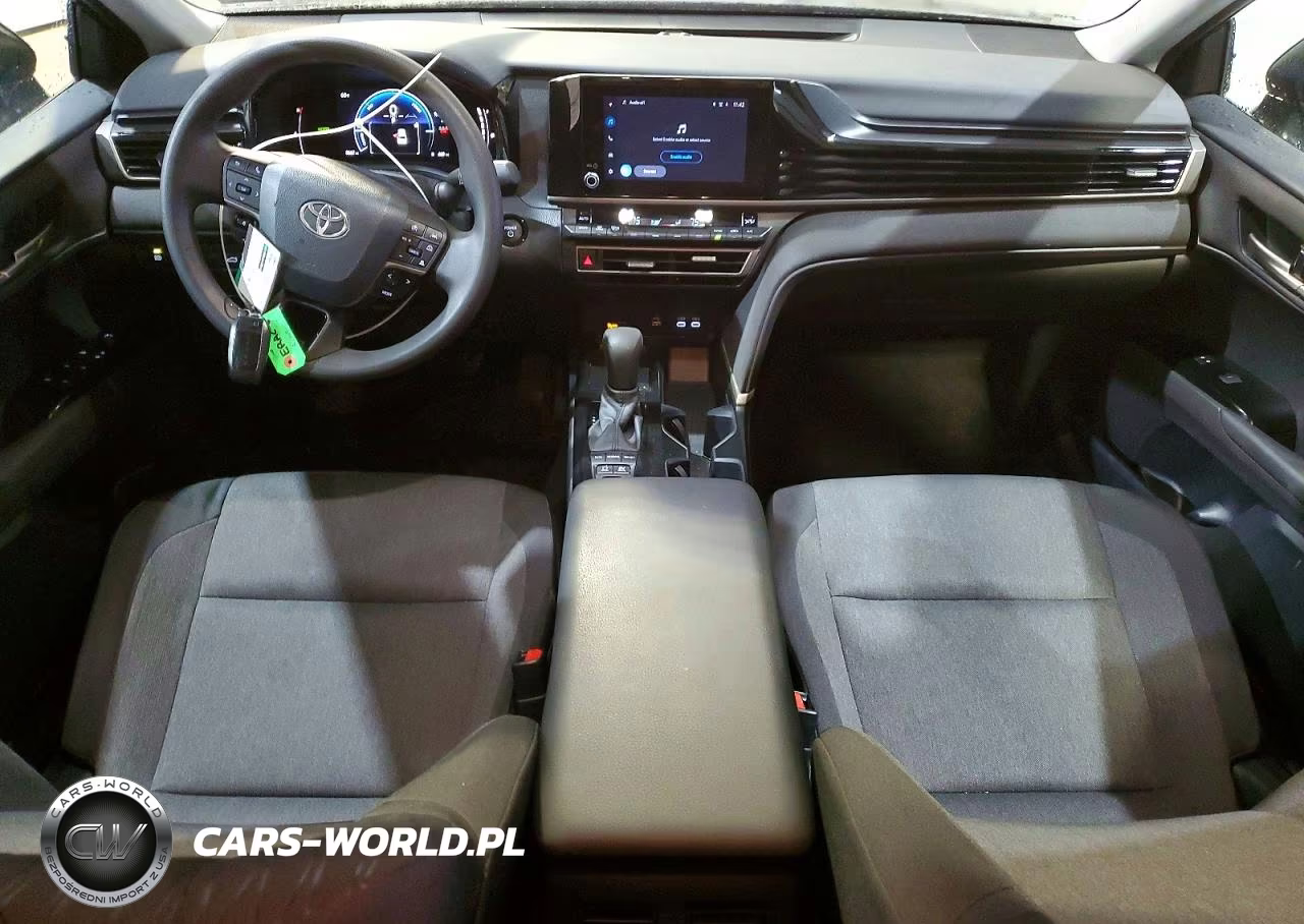 2026 Toyota Camry Le VIN:4T1DAACK7TU282163 - 8