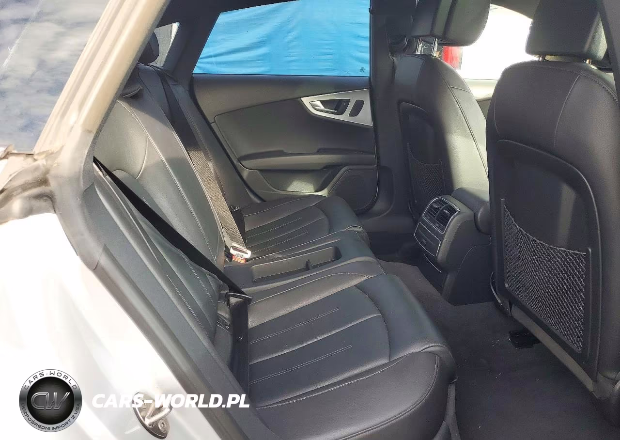 2012 Audi A7 Premium Plus VIN:WAUYGAFC4CN130468 - 10