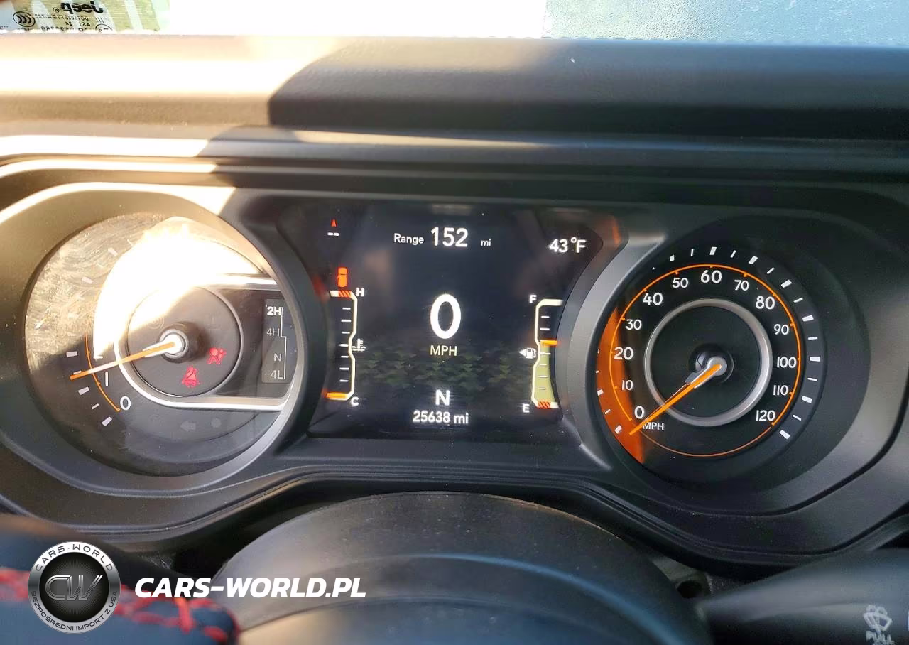 2024 Jeep Wrangler 2-Door Rubicon 4X4 VIN:1C4PJXCG1RW275352 - 9