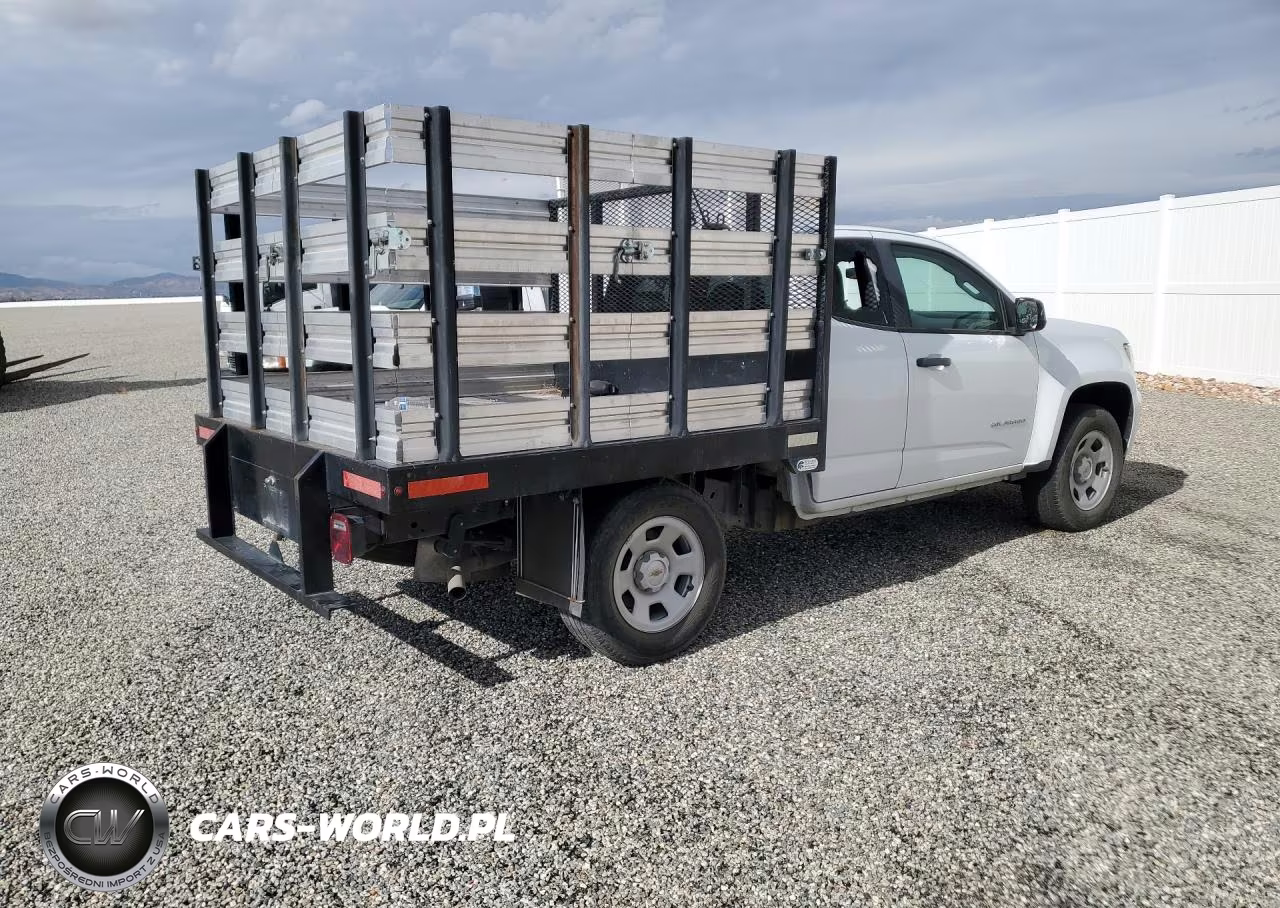 2021 Chevrolet Colorado VIN:1GCHSBEA7M1109484 - 3