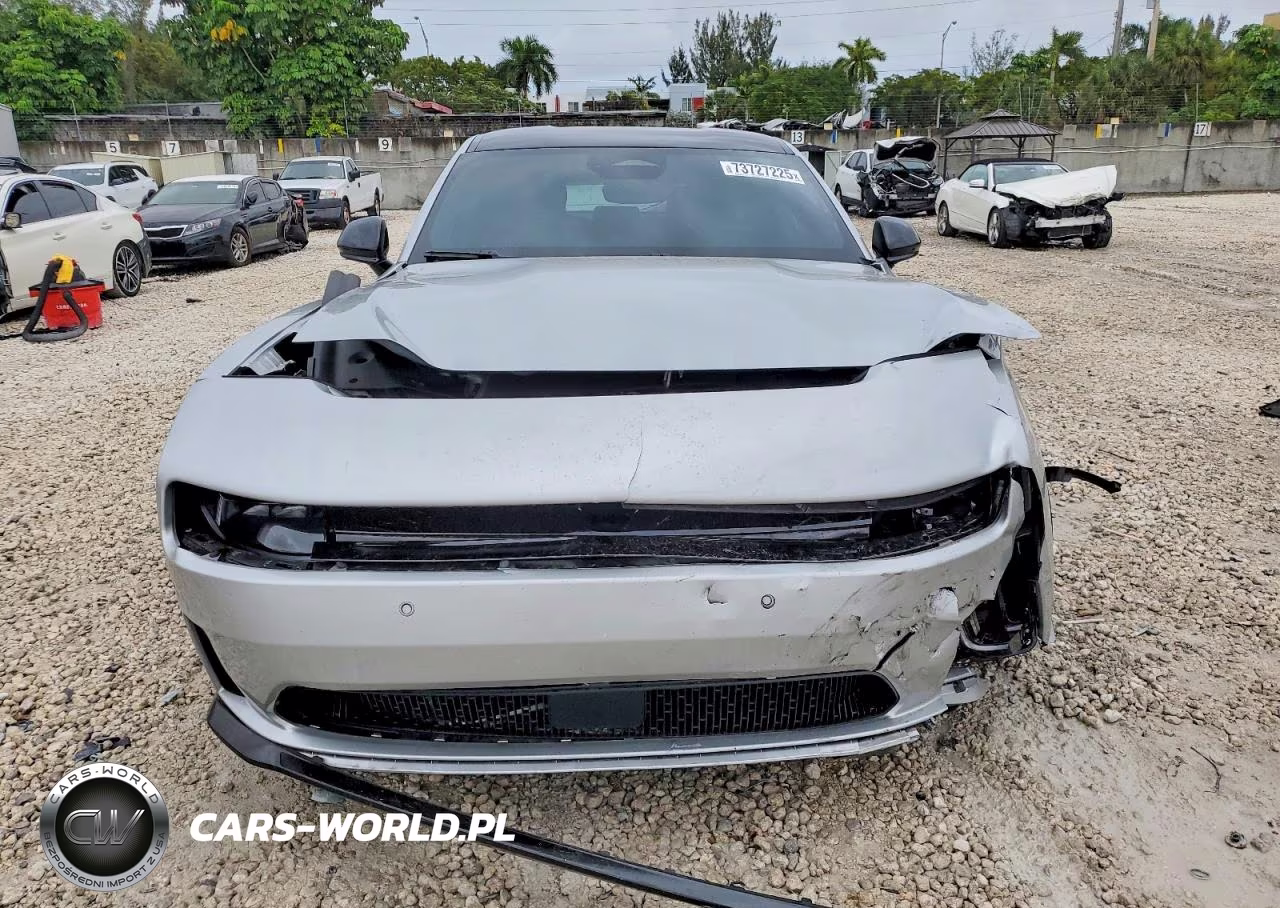 2025 Dodge Charger Daytona R VIN:2C3CDBCK0SR537040 - 5