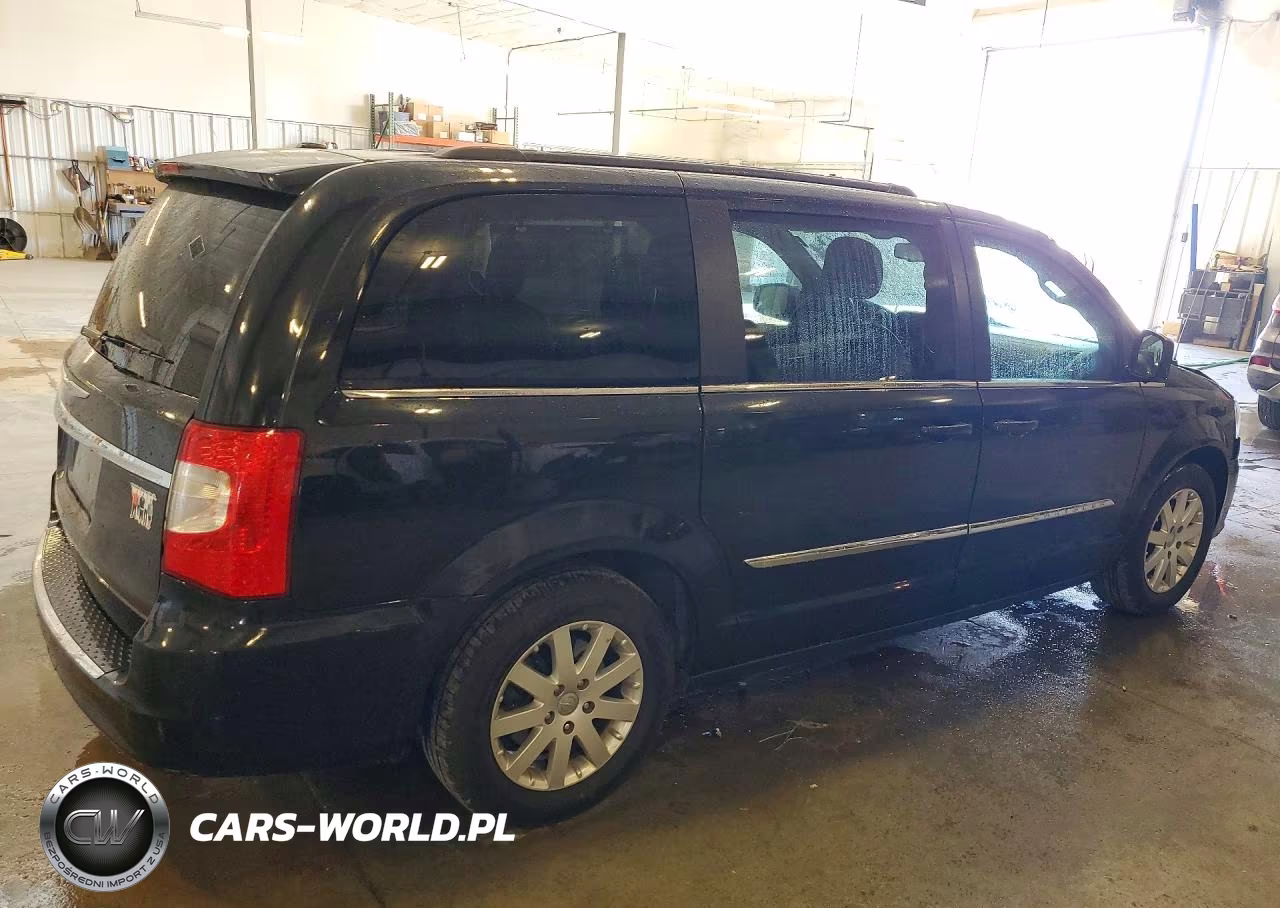 2015 Chrysler Town & Country Touring VIN:2C4RC1BG4FR726733 - 3