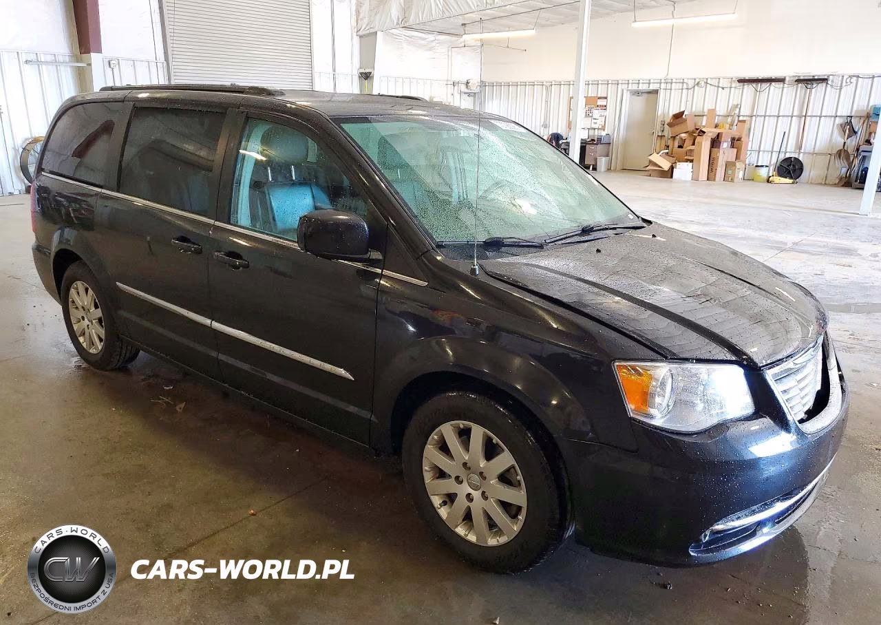 2015 Chrysler Town & Country Touring VIN:2C4RC1BG4FR726733 - 4