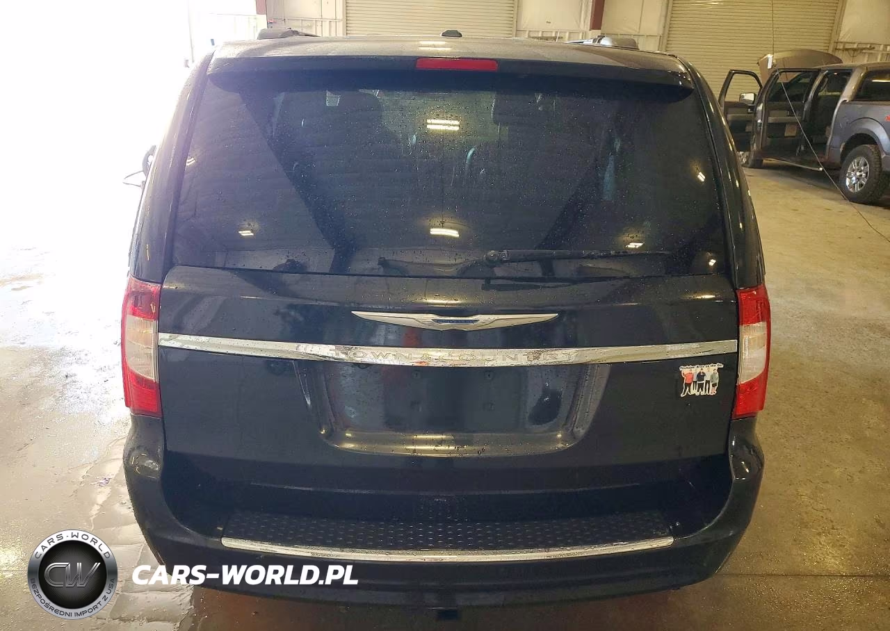 2015 Chrysler Town & Country Touring VIN:2C4RC1BG4FR726733 - 6