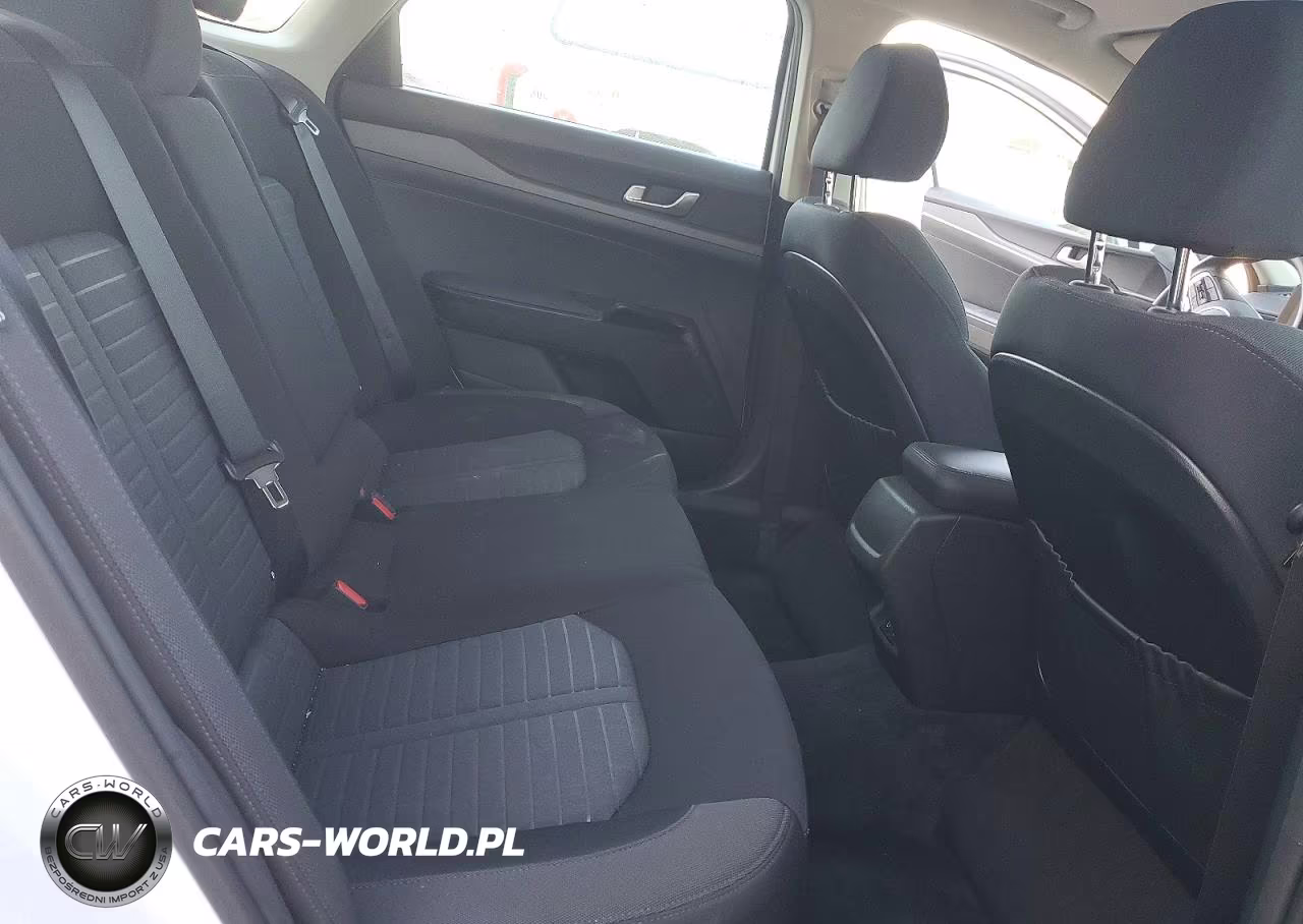 2026 Kia K5 Lxs VIN:KNAG24J73T5426992 - 10