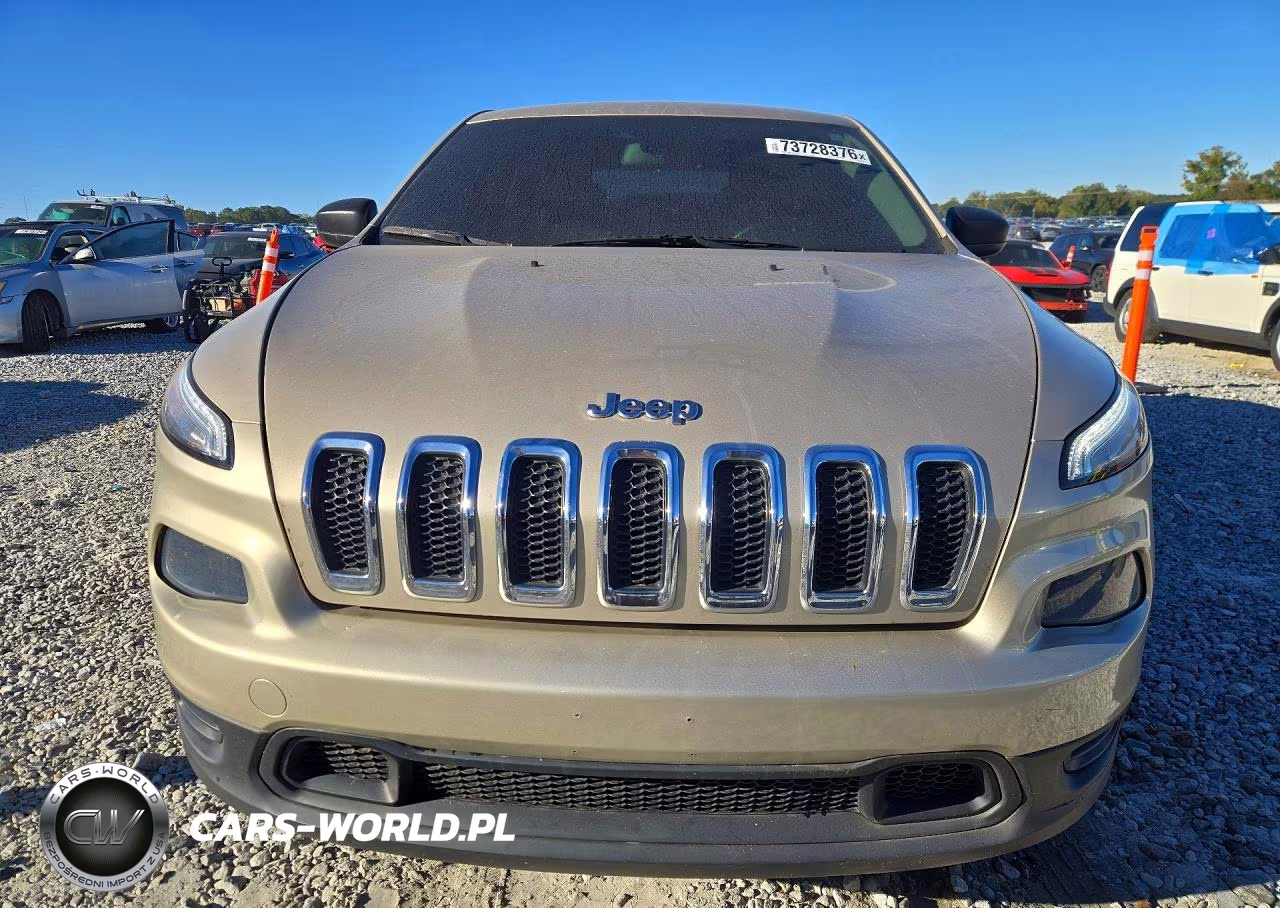 2014 Jeep Cherokee Sport VIN:1C4PJLAB0EW247262 - 5