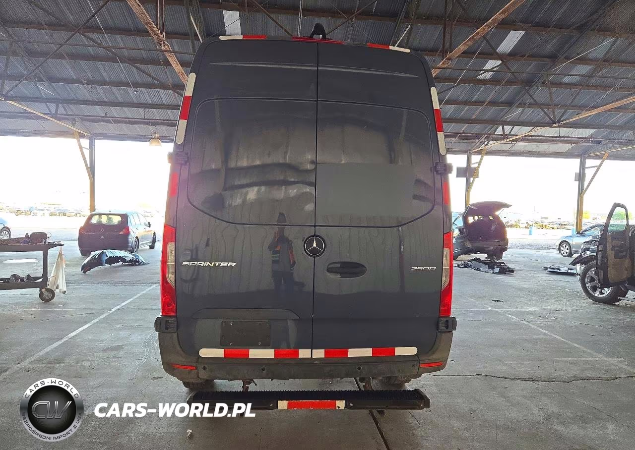 2019 Mercedes-Benz Sprinter 2500-3500 VIN:WD4PF0CD4KP053313 - 6