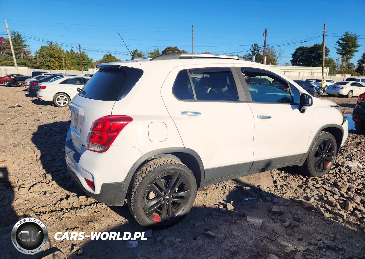 2019 Chevrolet Trax 1Lt VIN:3GNCJPSB7KL150556 - 3