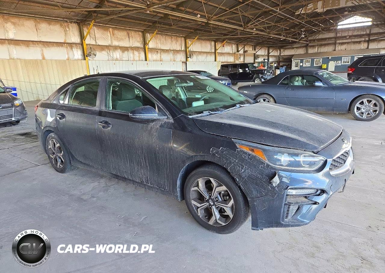 2019 Kia Forte Lxs VIN:3KPF24AD2KE066413 - 4