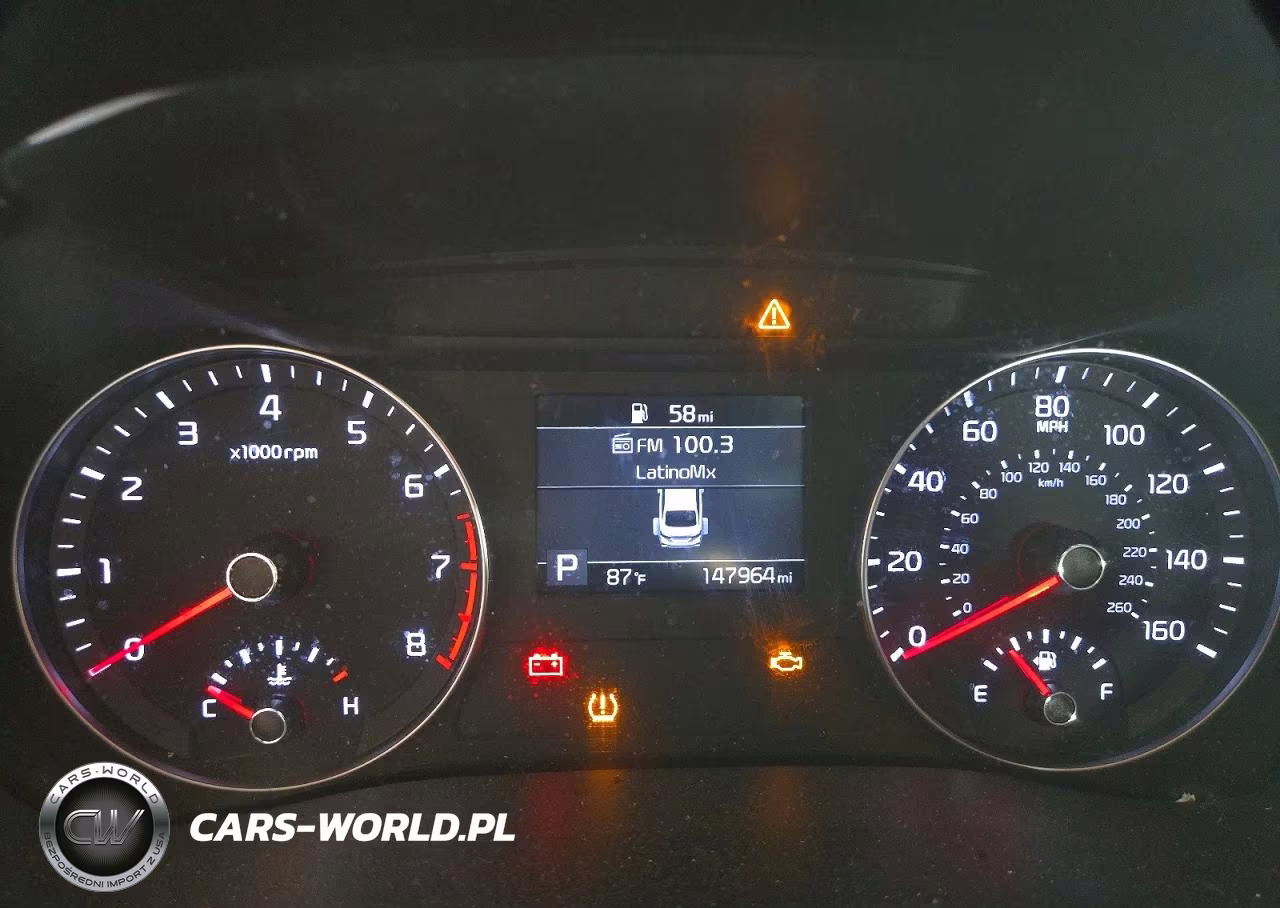 2019 Kia Forte Lxs VIN:3KPF24AD2KE066413 - 9